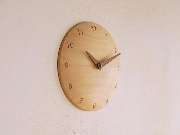 木製 掛け時計 丸 シナ材3 1枚目の画像