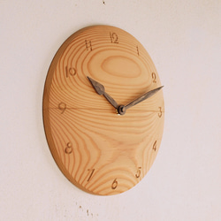 木製 掛け時計 丸 松材1 1枚目の画像