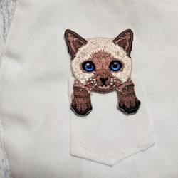 立体マスク　布マスク　大人用　猫柄　シャム猫　ポケット猫　刺繍アップリケ付 2枚目の画像