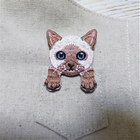 立体マスク　布マスク　大人用　猫柄　シャム猫　刺繍アップリケ付　 3枚目の画像