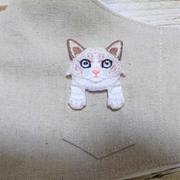立体マスク　布マスク　大人用　猫柄　ラグドール　刺繍アップリケ付　 3枚目の画像