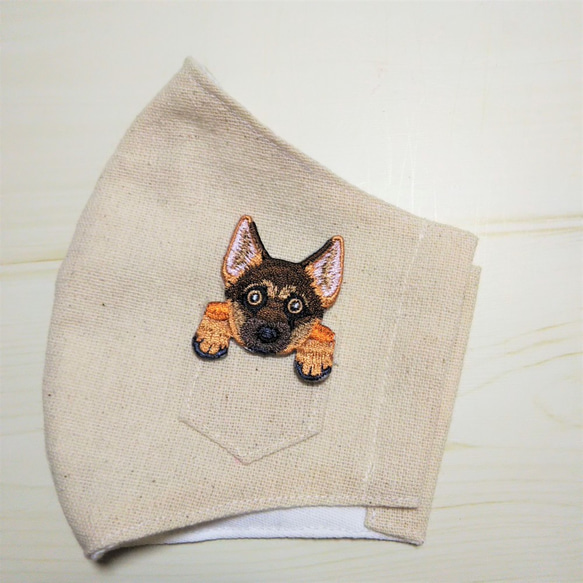 立体マスク　布マスク　大人用　犬柄　シェパード　刺繍アップリケ付　 2枚目の画像