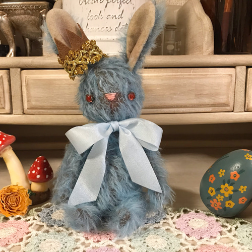 テディベア 王冠を被った青いうさぎ ぬいぐるみ Mad Puppeteer 通販