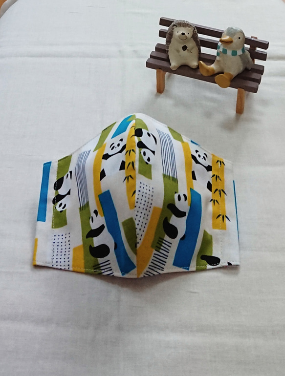 〈再販〉〈受注製作〉立体型大人マスク2枚組☆パンダセット(お着替・竹) 4枚目の画像
