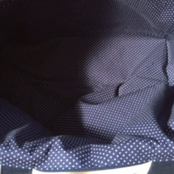紺色帆布のトートバッグ（ 水玉リボン付） 3枚目の画像