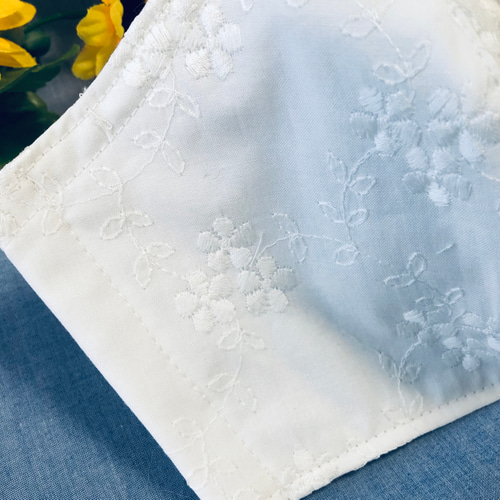 あゆちゃん☆White☆チュール☆薔薇✿刺繍レース☆ハンドメイドマスク