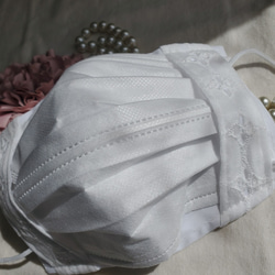 シルク使用　不織布マスクカバー　⑭　コットンレース 1枚目の画像
