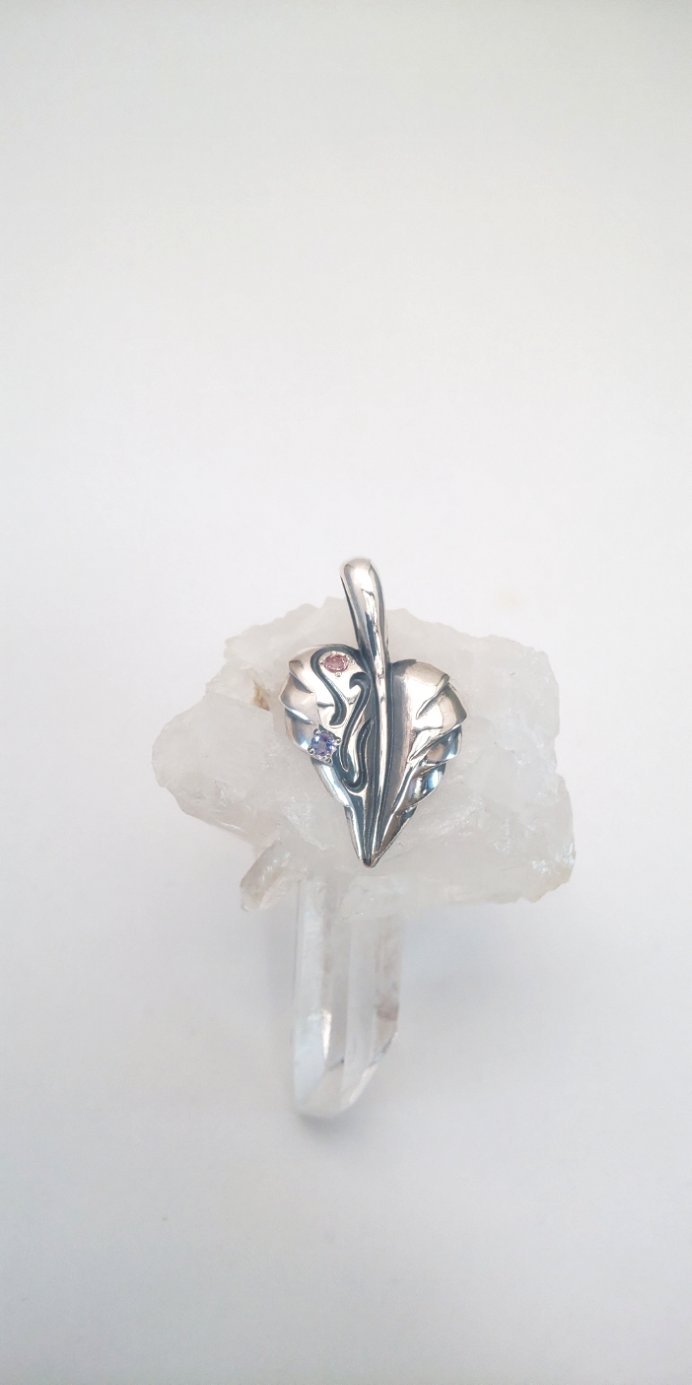 『セカイジュノハ』 カスタムペンダント (タンザナイト、マラヤガーネット使用)【送料無料】