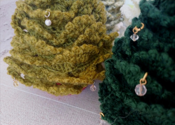 クリスマスツリーな小物入れ　無地Bタイプ（ツリー低め）　自分で飾るビーズオーナメント付き 　 6枚目の画像