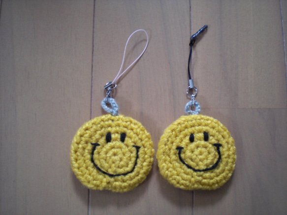 あみぐるみ☆編み物☆ストラップ☆ニコちゃん☆スマイル☆2点セット