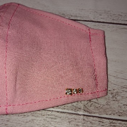 【送料無料】キラキラビジュー付きピンクの立体マスク《ポケット付き》Mサイズ 1枚目の画像