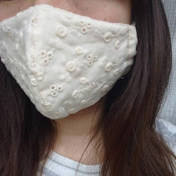 レース   刺繍    生成り  立体マスク  3枚セット／マスクは感染症を完全に防ぐものではありません 6枚目の画像