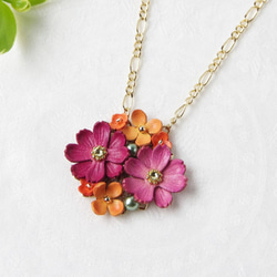 秋色のインパクト大のネックレス 手染めレザー＊秋桜&金木犀の秋色ネックレス【特集掲載】 ネックレス