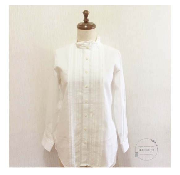 フリル襟のピンタックシャツ（ホワイト）Mサイズ 1枚目の画像