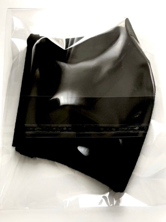 【再販】ハンドメイド　布　マスク　ブラック　1枚　黒　立体マスク　無地　ガーゼ　wガーゼ　布マスク　 3枚目の画像