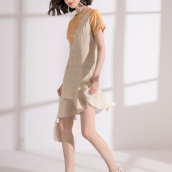 Nega C. Round Neck Dress with Daisy Pattern and ruffle Hem 3枚目の画像