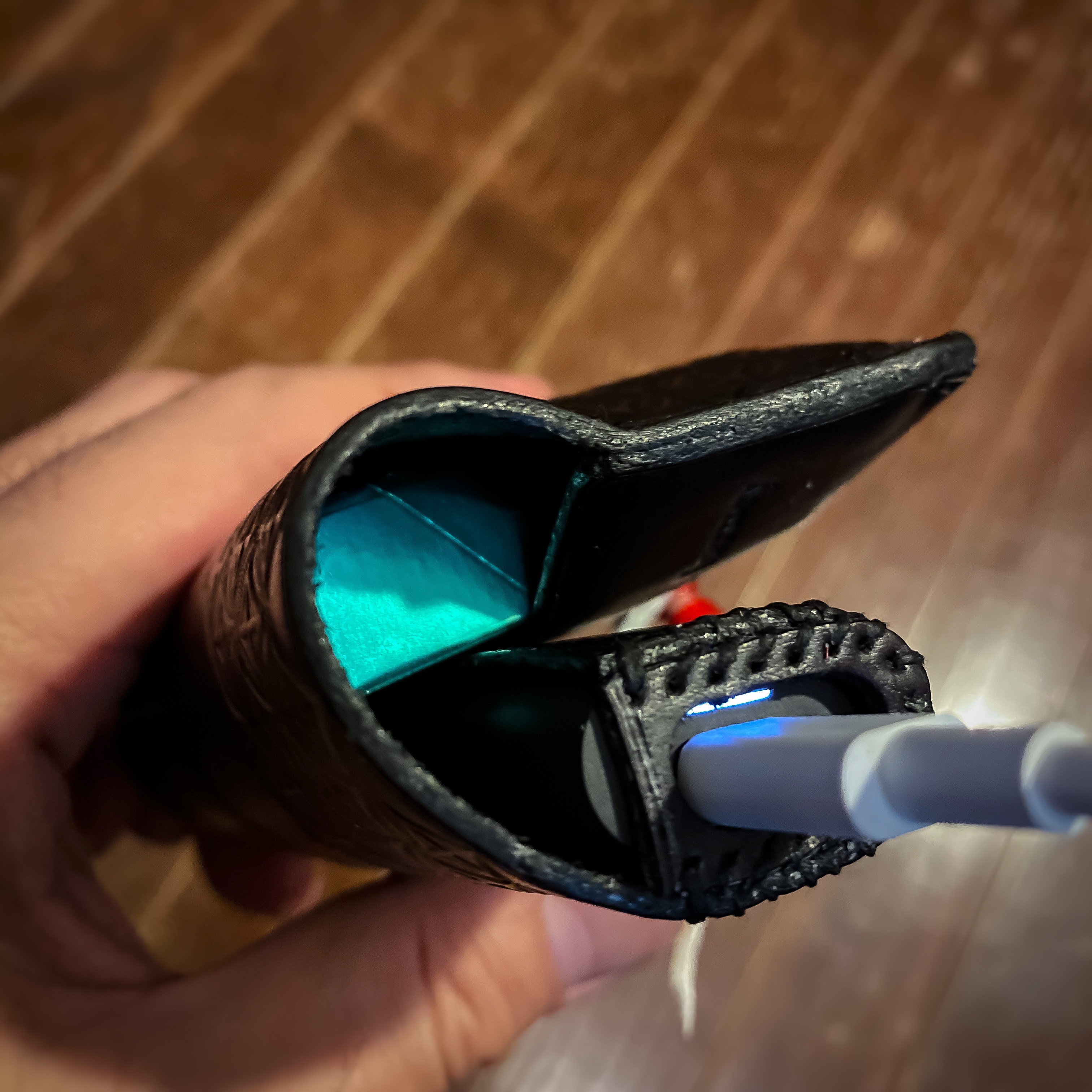 【iQOS ILUMA ONE/iQOS ILUMA i ONE】iQOSイルマ ワン/iQOSイルマiワン　本革ケース