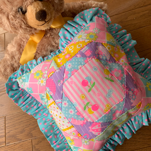 ピンクスパッチワーククッション※B品 クッション・クッションカバー