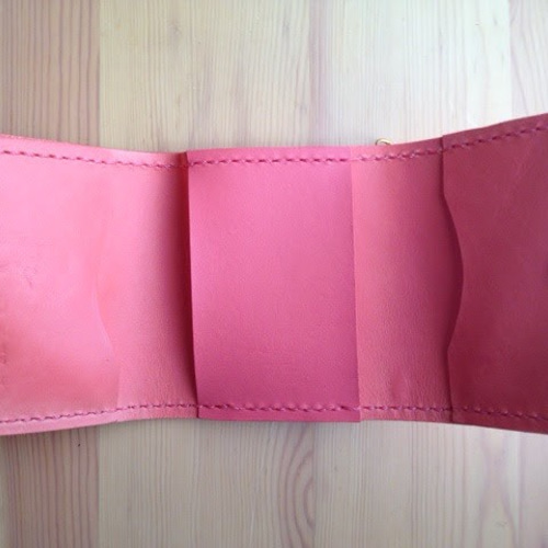 TIA/ピンク ミニ財布 小さな財布 三つ折り財布 レディース バック  