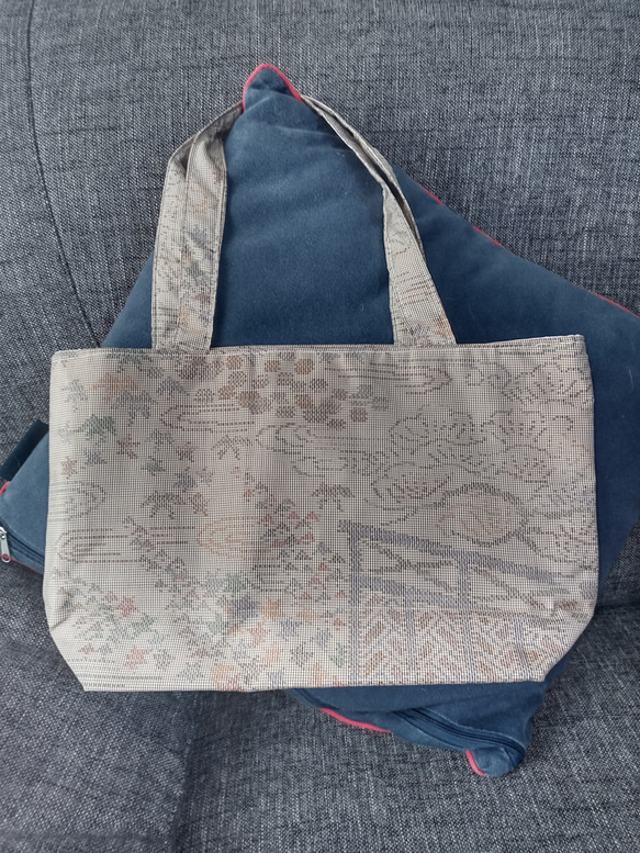 本場泥大島紬　ハンドメイド　トートバッグ　 【 一点物　】 本場泥大島紬 ハンドメイド トートバッグ 【 一点物 】