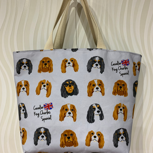 【タグ付き♡】sleeping dog キャバリア ワンポイント　セットアップ ポケットたくさん♪トートバック☆犬柄・キャバリアBG トート