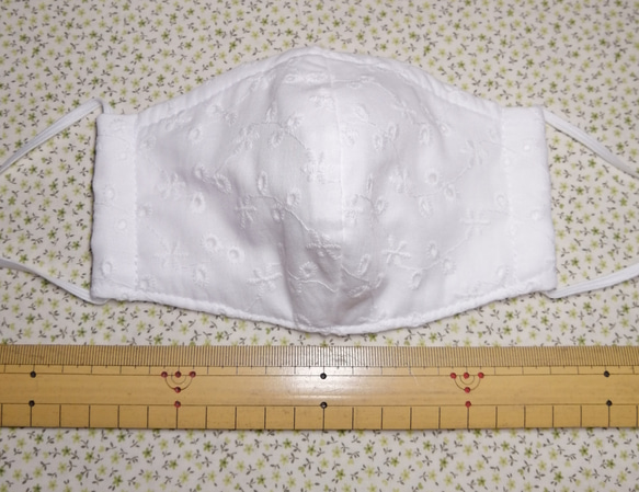女性小さめ中高生用立体レースダブルガーゼマスク(白)(フィルターポケット、ノーズワイヤー付き) 2枚目の画像