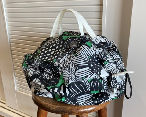 シュパット風エコバッグ コンビニサイズ（花柄グリーン） トート