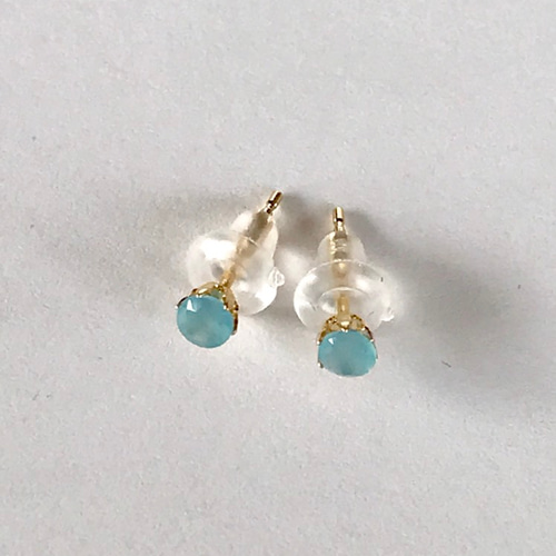 K18ピアス シーブルーカルセドニーピアス K18 ピアス（スタッド