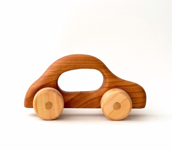 【木製】くるまのおもちゃ：ケヤキ（名入れ可） 1枚目の画像