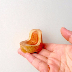 【木製】ひのきのミニチュア２人用：テーブル & ソファ & コーヒーカップ 3枚目の画像