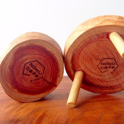 【木製】ひのきのミニチュア２人用：テーブル & ソファ & コーヒーカップ 4枚目の画像