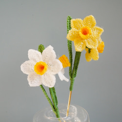 黄色の水仙のピンブローチ(受注制作、お花モチーフ、ハットピン、四季折々) 7枚目の画像