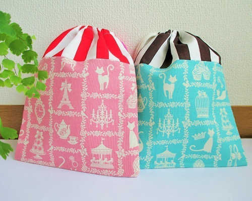 給食袋コップ入れ２枚セット わんこのあしあと柄×ブラック 給食袋コップ入れ2枚セット わんこのあしあと柄×ブラック