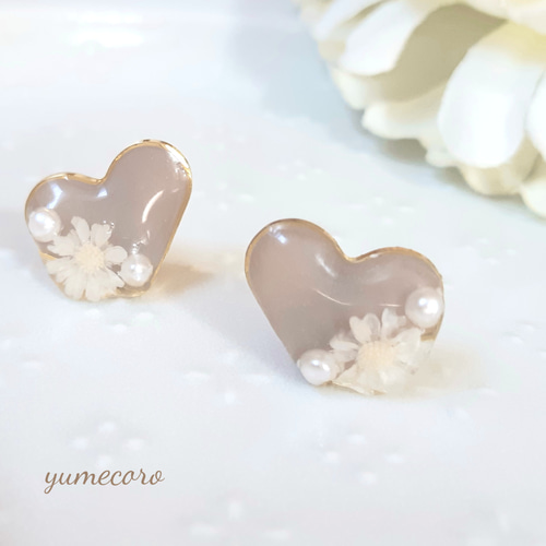 ニュアンスカラー♡ お花とパールのハートのピアス/イヤリング♡ 金属 