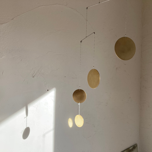 真鍮モビール円4PI モビール 乃衣絵 通販 12715521｜Creema(クリーマ)