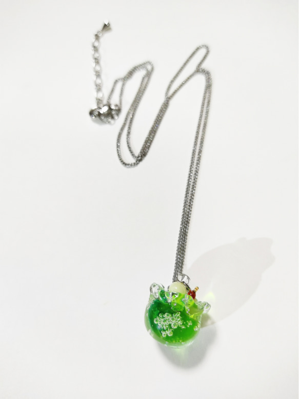 金魚鉢クリームソーダのネックレス【Glass necklace】 7枚目の画像