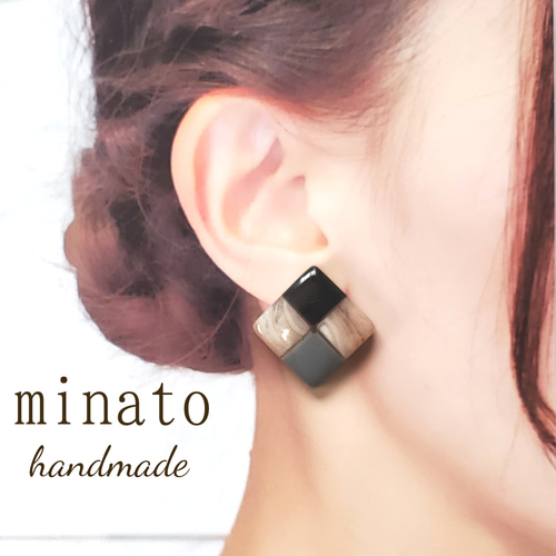 大きめスクエア マーブル 大人なシンプルピアス ピアス（スタッド・一