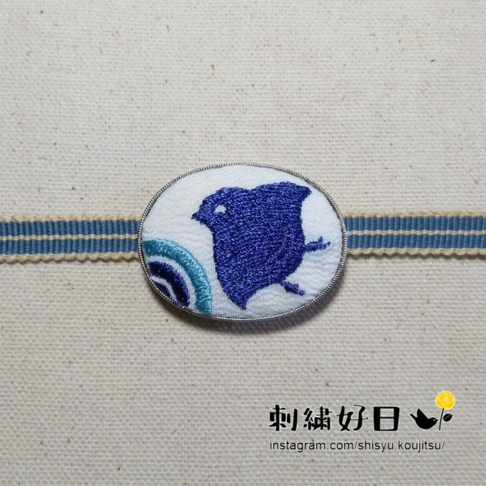 丸太遠藤　付下げ　薄物　千鳥　波　刺繍　正絹　ベージュ 丸太遠藤 付下げ 薄物 千鳥 波 刺繍 正絹 ベージュ - メルカリ