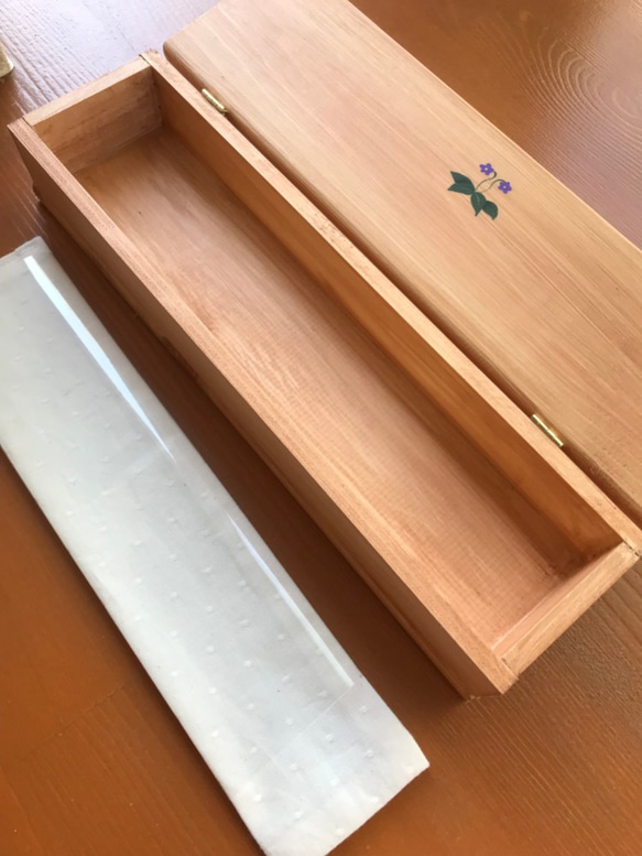食卓に置ける箸箱(花筏と鷺)　カトラリーケース　メガネ入れ　小物入れ 5枚目の画像