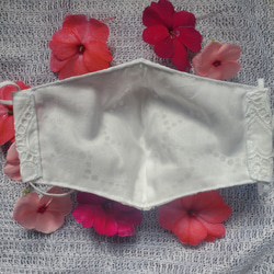 　再販❗❤️ハートレース刺繍マスク　裏地抗菌防臭トリプルガーゼ仕様 3枚目の画像