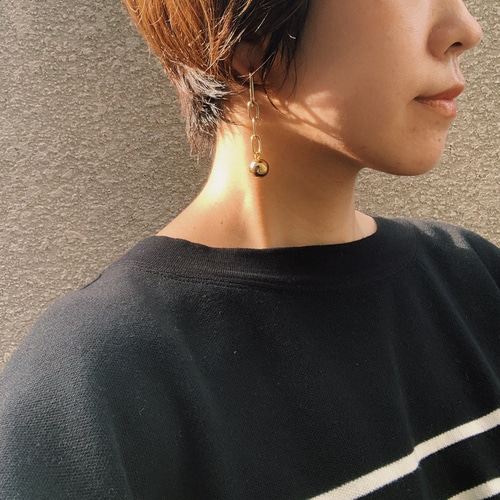ゴールド チェーン ボール ピアス イヤリング 韓国 流行り