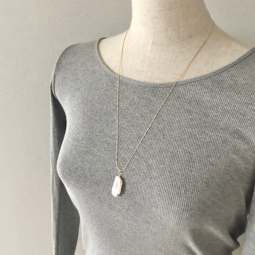 照り艶最高級！ビワパールの3連ロングピアス まぶし