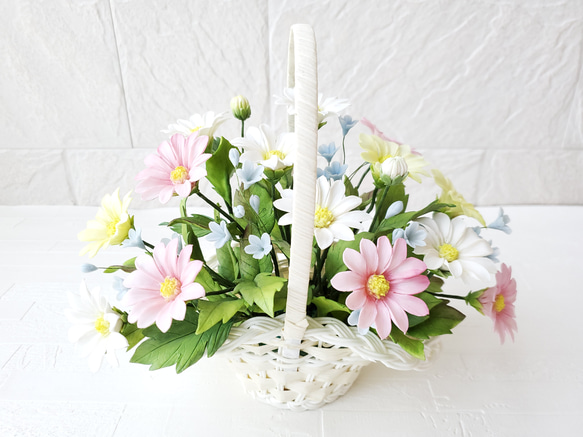 完売】パンフラワー/クレイフラワー マーガレットとカスミ草の花籠