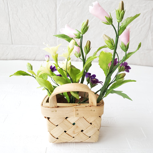 完売】クレイフラワー/パンフラワー カーネーションの花籠