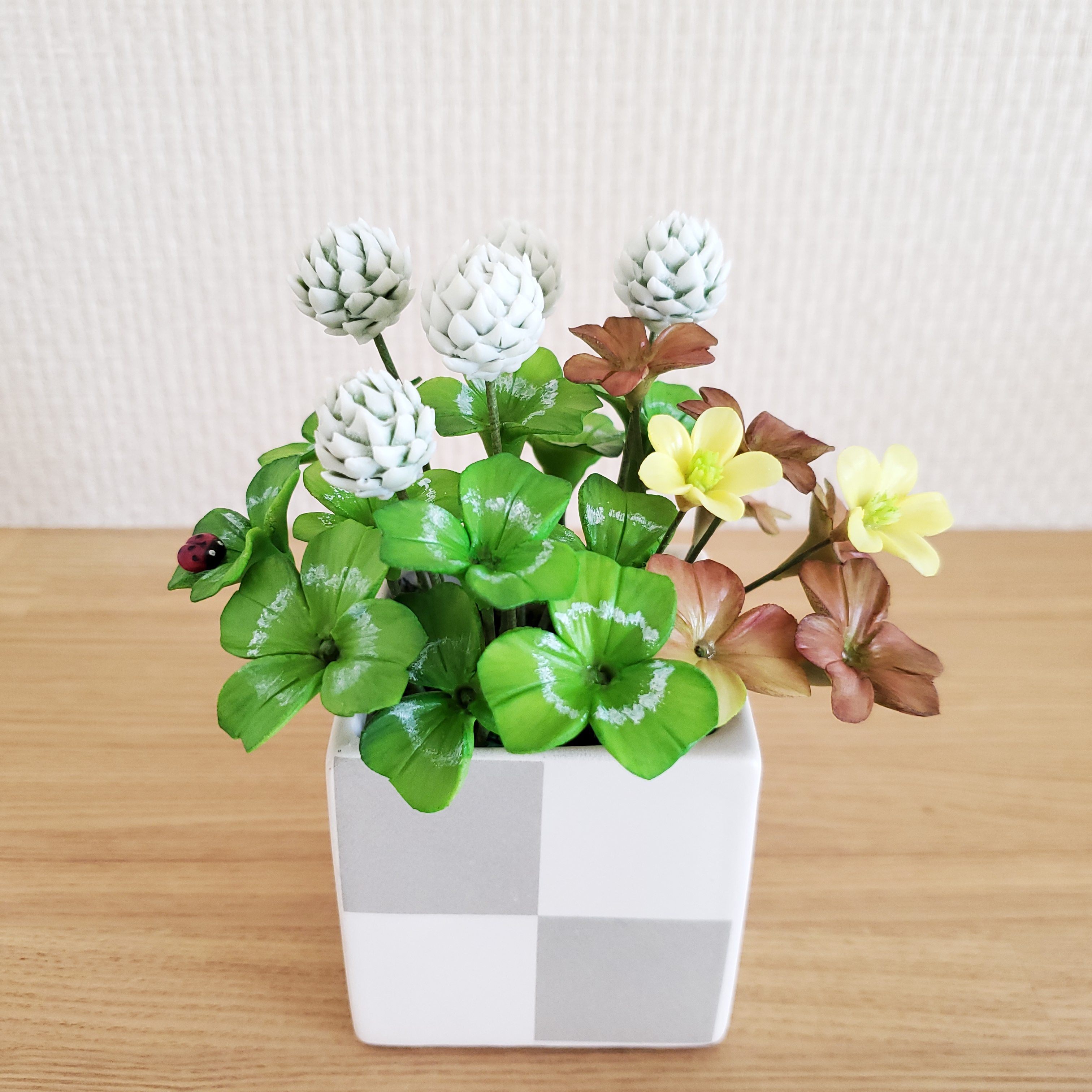 専用です。クレイフラワー クレイフラワー❀華やか♪真っ赤なハイビスカスとプルメリアの
