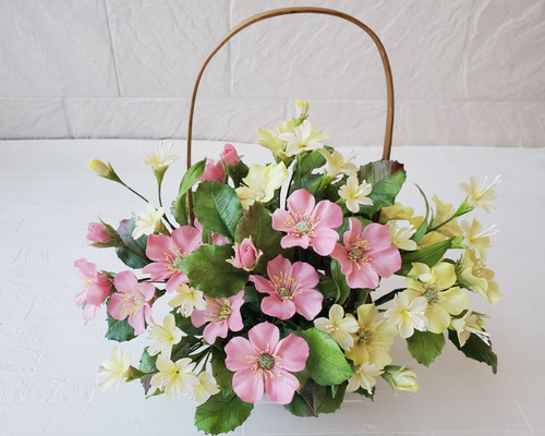 クレイフラワー✨ロココ調薔薇❁染め花布花❁クレイフラワー❁ハンドメイド クレイフラワー♡ロココ調薔薇のフラワーアレンジメント