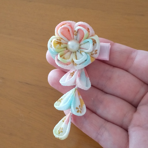 つまみ細工 髪飾り 花/選べる5色 /七五三/ひな祭り/夏祭り＊浴衣 着物
