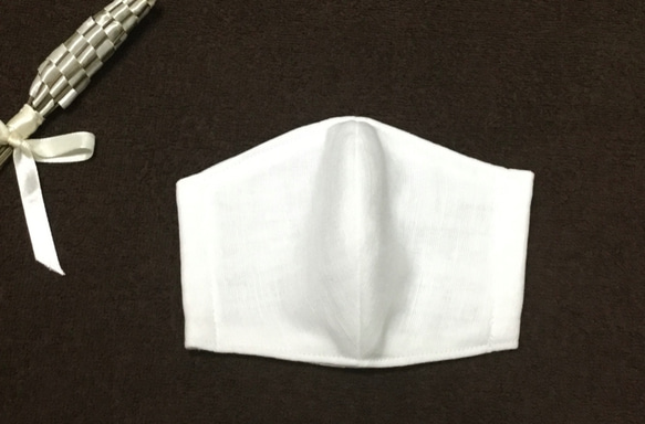 【白色】ダブルガーゼ ハンドメイド立体マスク 大人用サイズ 2枚目の画像