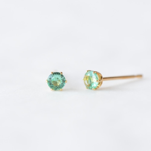 e.m. ピアス アシンメトリーEMニュアンスピアス[品番：MKSW0059763