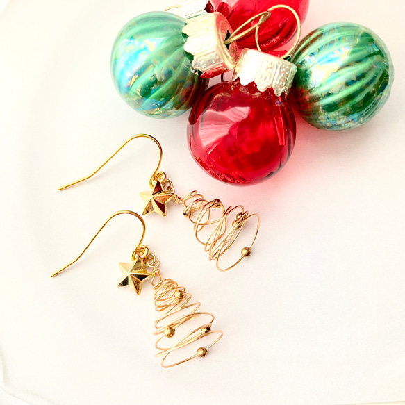 大人のクリスマスツリー ピアス/イヤリング ゴールド 星 ピアス